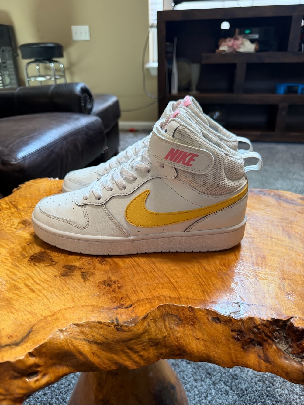 Nike Court Borough Mid 2 White Topaz Gold GS 6.5Y / Women's 8 CD7782-112